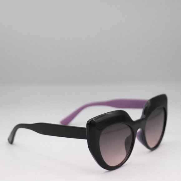 Beautiful Designer Syle Chunky Black Cat Eye Womens Trendy Sunglasses 100% UV - Picture 2 of 3